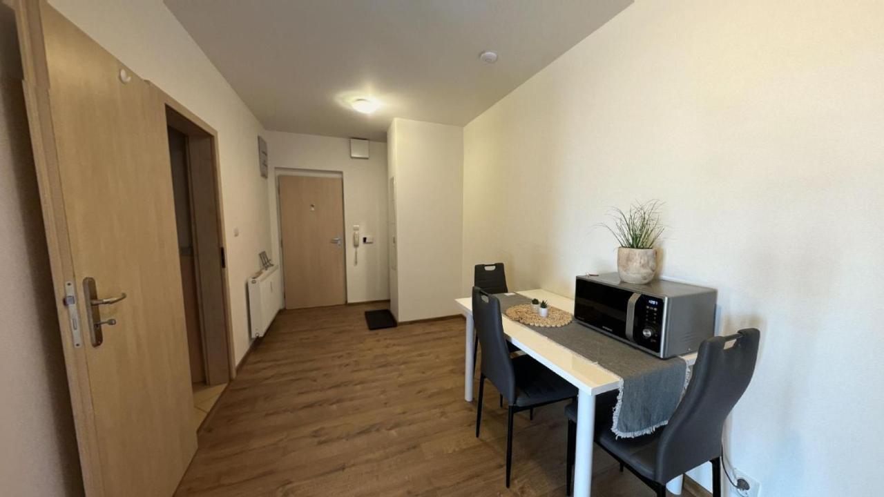 2 Room Apartment - V Blizkosti Nizkych Tatier 406, Apartmany Liptov Liptovsky Mikulas Ngoại thất bức ảnh